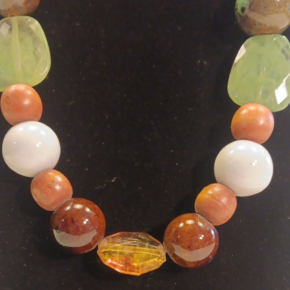 Artisan Handmade Chunky Multicolor Beaded Necklace - Picture 5 of 7
